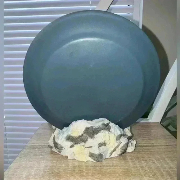 3D Wolf Decorative Plate - Picture 4 of 4